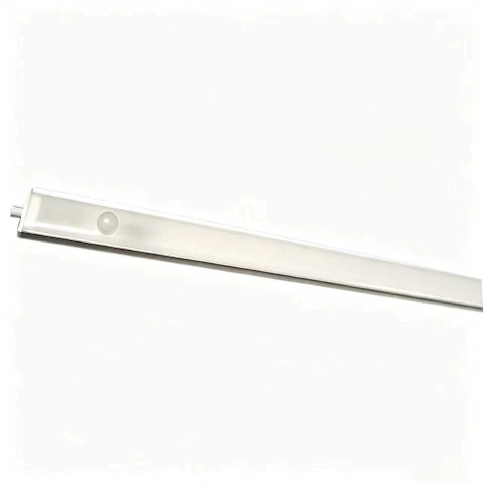 Pir Batten Light